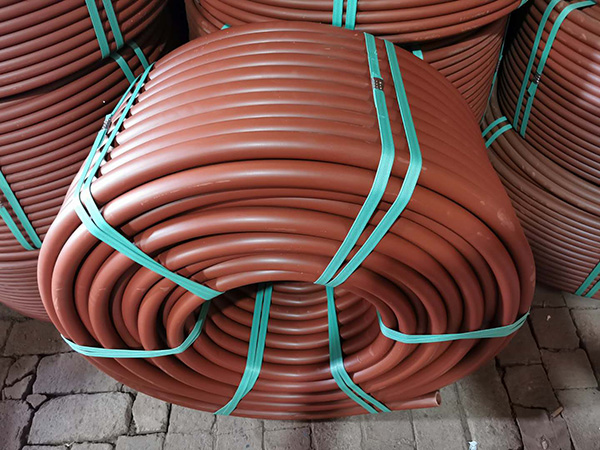 察雅察雅穿线管厂家告知大家管材选择哪种的好